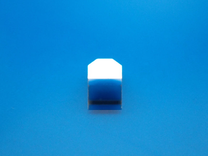 Prisma de 1,50 x 1,40 x 30° desviado (Stryker/Smith & Nephew)