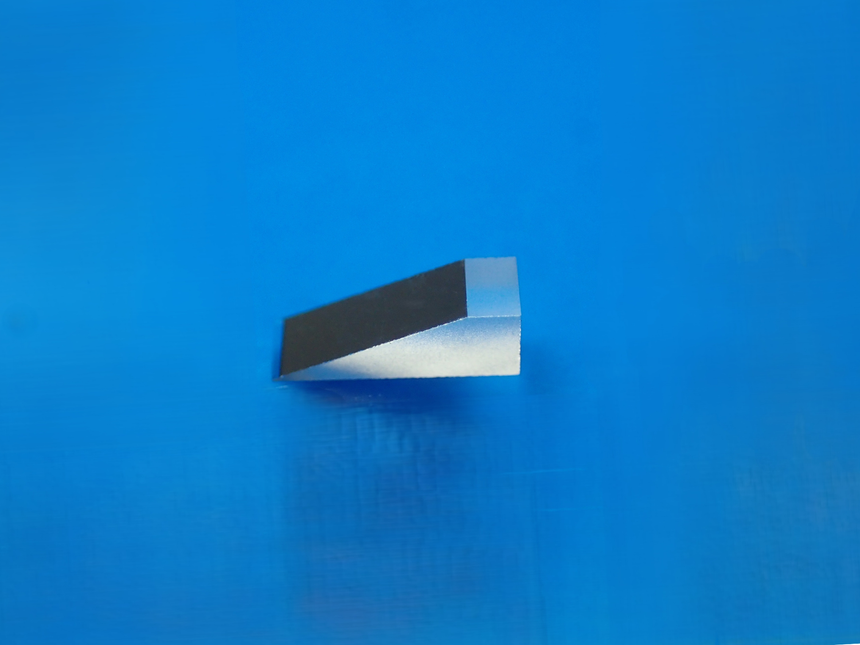 Prism 2.00 x 2.00 x 6.00 x 45° Deviating (Joimax)