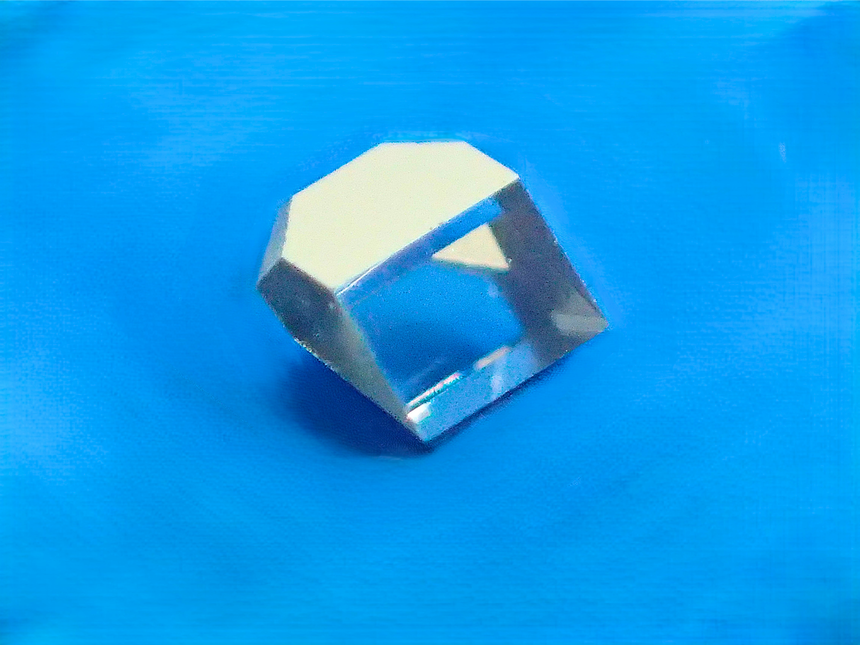 Prisma 1,70 x 1,15 x 12° Desviante (ACMI M3 Gold)
