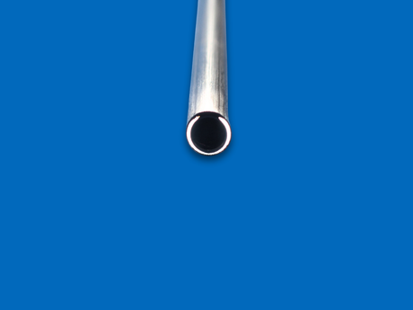 Tubo pré-fibrado, 4 mm, 30° Cysto. (Ângulo físico real 25°) Janela/Negativo pré-instalado (ACMI GOLD)